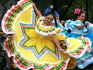 cinco de mayo dancers